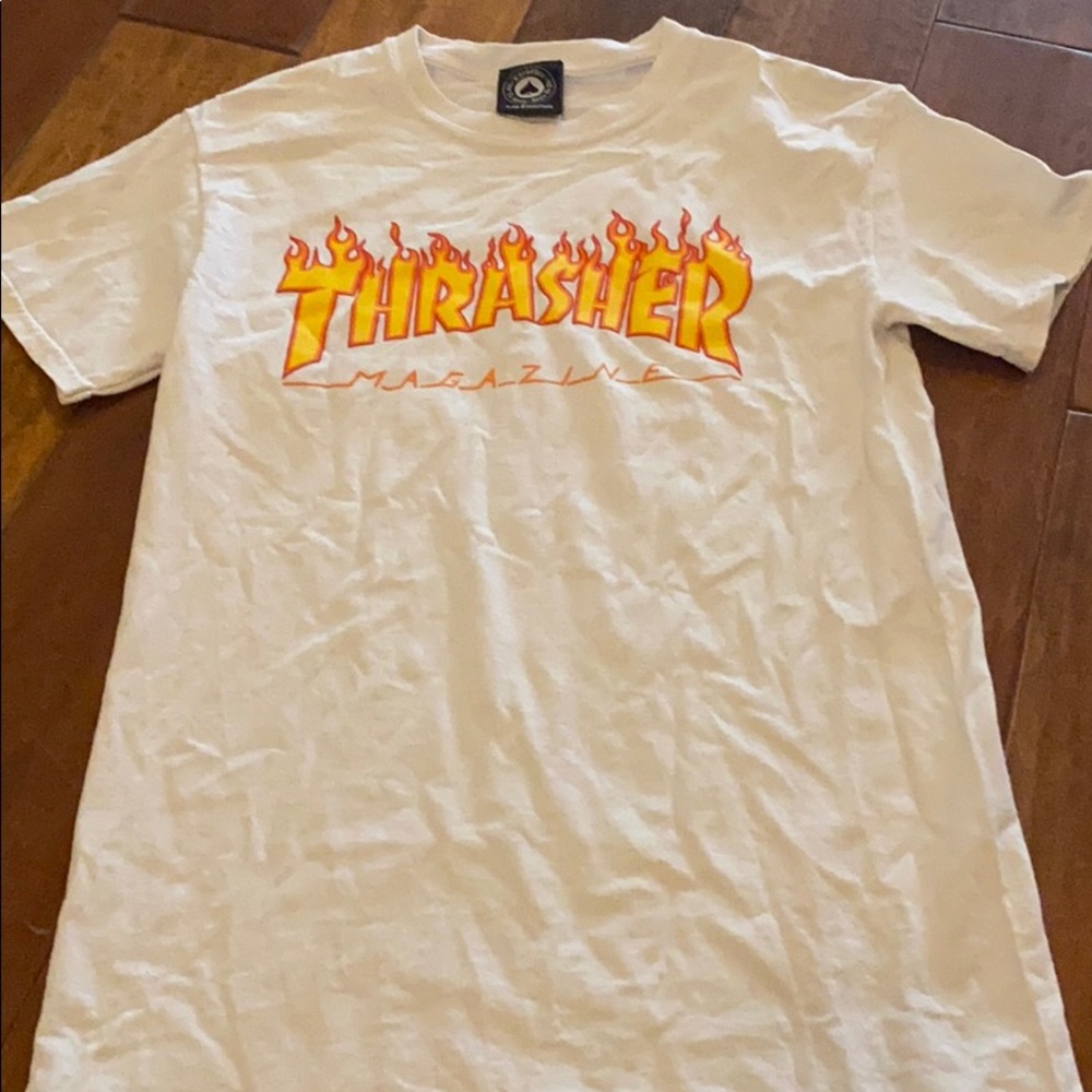 Thrasher tshirt